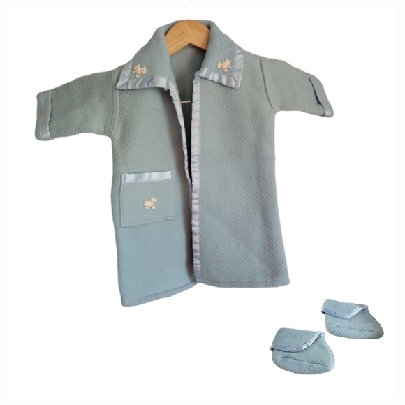Vintage 1940s Vintage Baby Scotty Dog coat and pair of matching booties - Picture 1 of 14